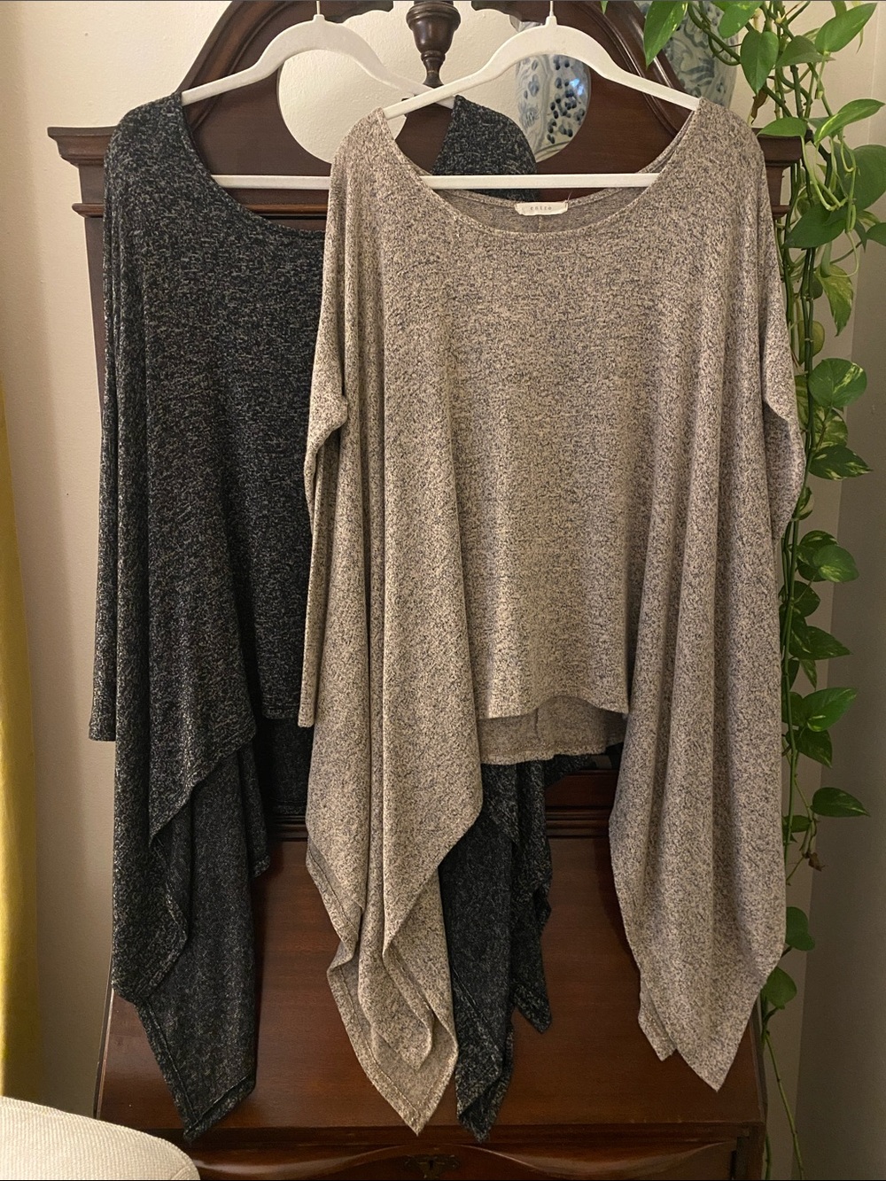 Entro Flowy Long-Sleeve Top Bundle